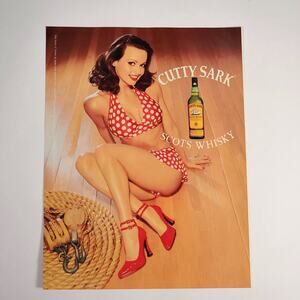 Cutty Sark Scots Whisky Pin-Up Style‎ Vintage Print Ad 2000 Maxim 8.5" x 11"